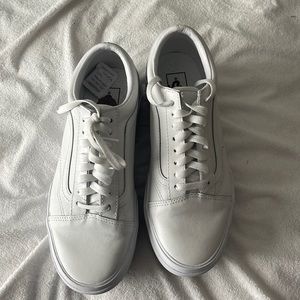 BRAND NEW PLATFORM VANS NEVER WORN